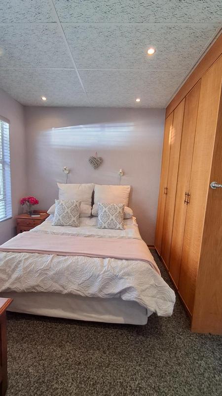 5 Bedroom Property for Sale in Meyerhof Free State